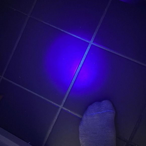 UV Flashlight 360nm, 40 LED Includes 3 AAs + Mini UV Light 8x2.5” - Picture 6 of 11